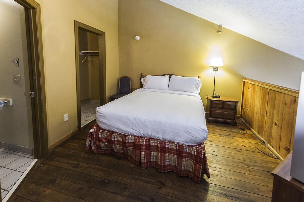 Timbers Lodge 2*
